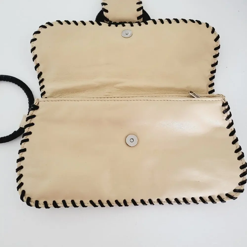 Small clutch / pocketbook / purse with wrist ring
